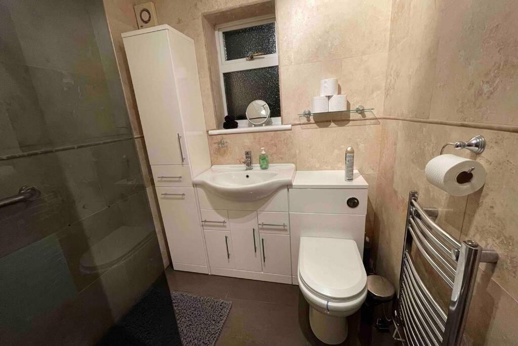 Villa Detached Bungalow II Big Garden II Pet Friendly à Hednesford Extérieur photo