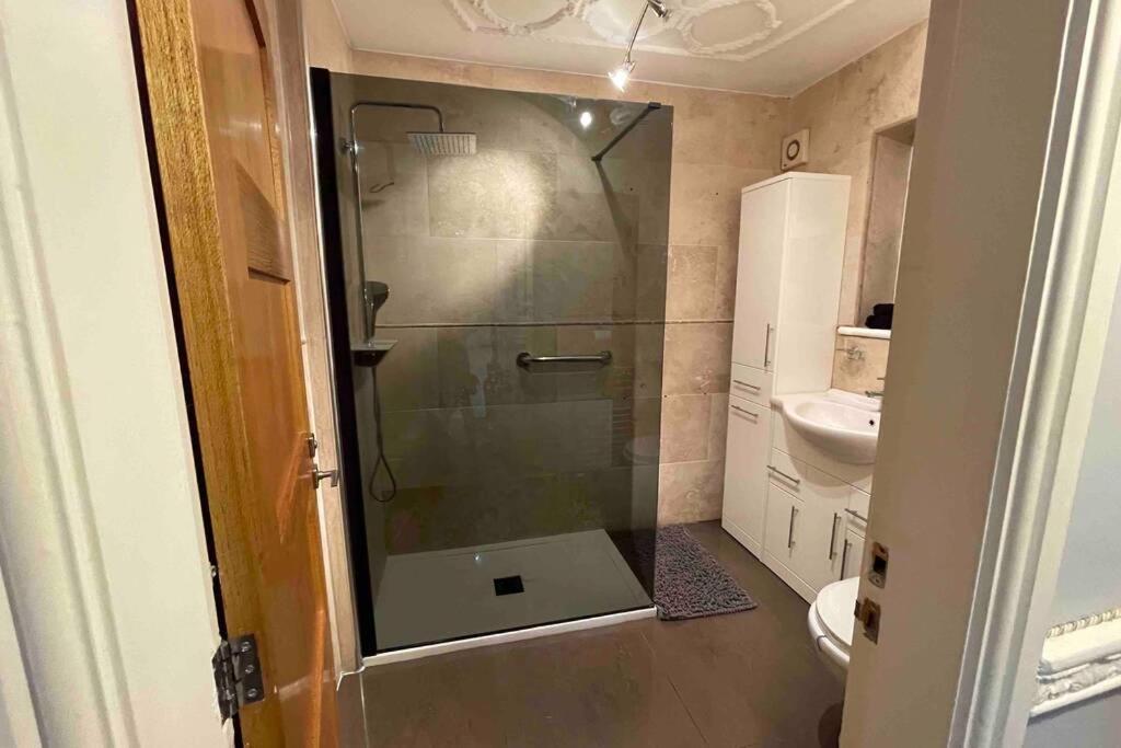 Villa Detached Bungalow II Big Garden II Pet Friendly à Hednesford Extérieur photo